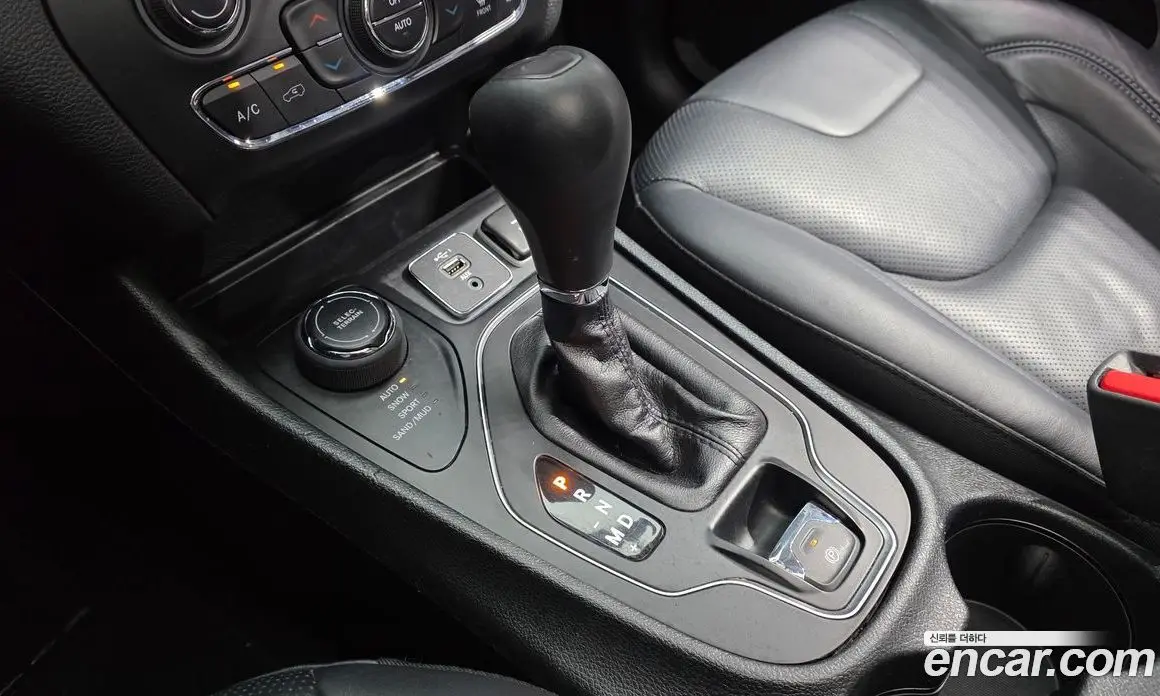 Jeep Cherokee 2019 2.4 автомат (гидро), фото 12