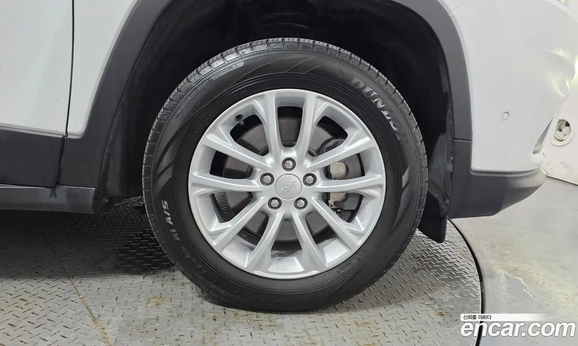 Jeep Cherokee 2019 2.4 автомат (гидро), фото 7