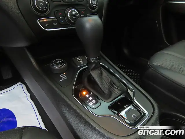 Jeep Cherokee 2021 2.4 автомат (гидро), миниатюра 11