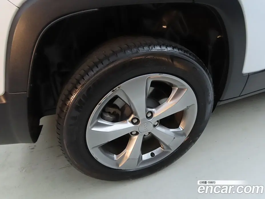 Jeep Cherokee 2021 2.4 автомат (гидро), фото 19