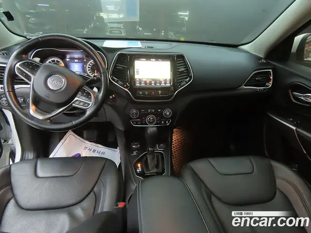 Jeep Cherokee 2021 2.4 автомат (гидро), миниатюра 6