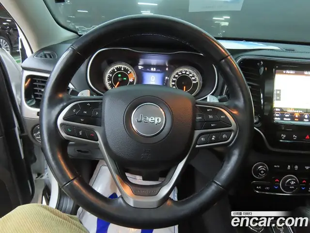 Jeep Cherokee 2021 2.4 автомат (гидро), миниатюра 7