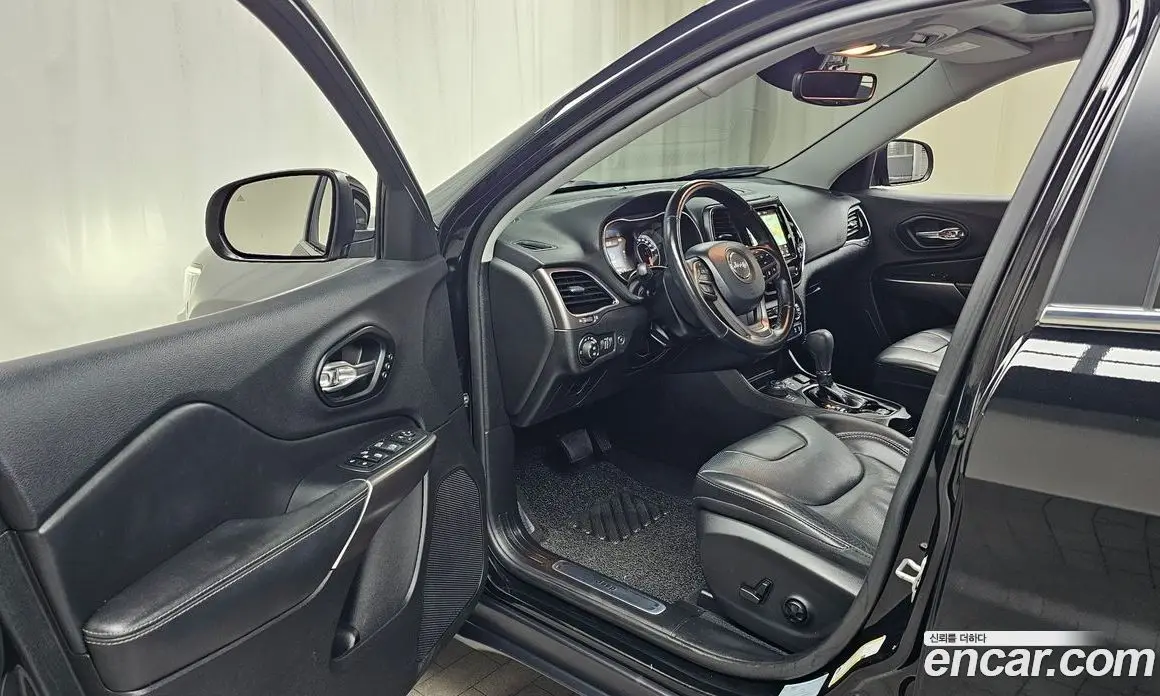 Jeep Cherokee 2021 2.4 автомат (гидро), фото 10 Jeep Cherokee 2021 2.4 автомат (гидро), фото 10