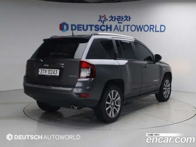 Jeep Compass 2016 2.4 автомат (гидро), миниатюра 2