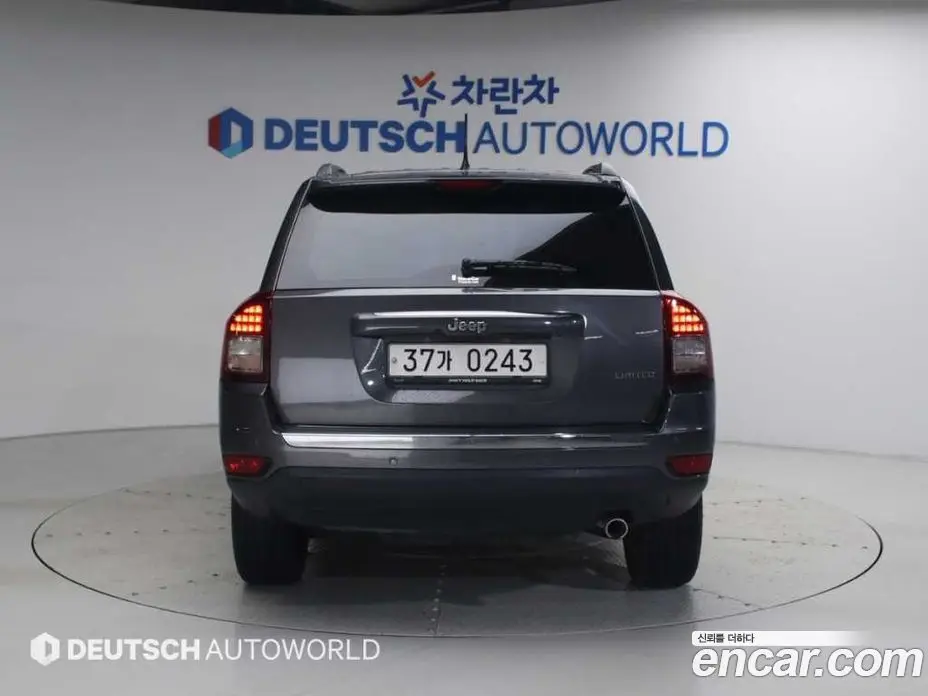 Jeep Compass 2016 2.4 автомат (гидро), фото 4
