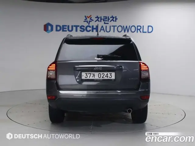 Jeep Compass 2016 2.4 автомат (гидро), миниатюра 4