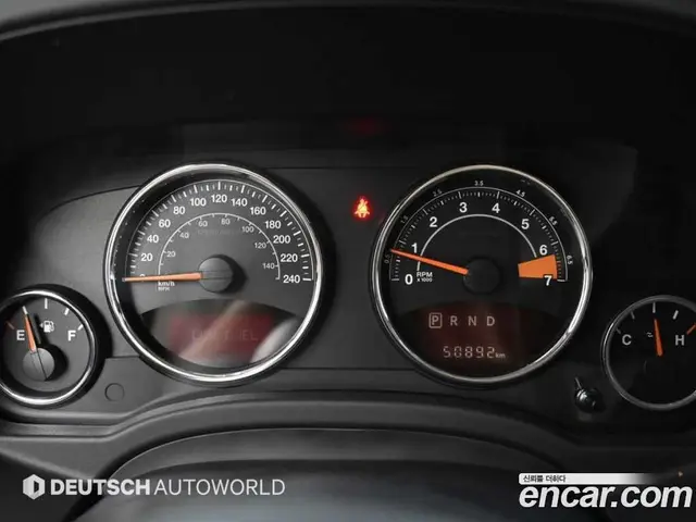 Jeep Compass 2016 2.4 автомат (гидро), миниатюра 8