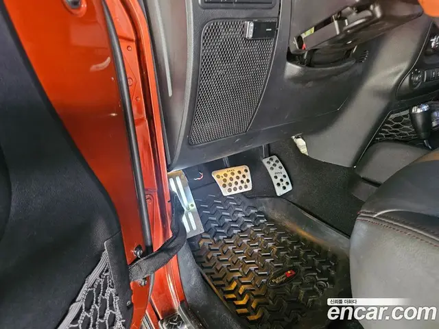 Jeep Wrangler 2014 2.8 автомат (гидро), миниатюра 11