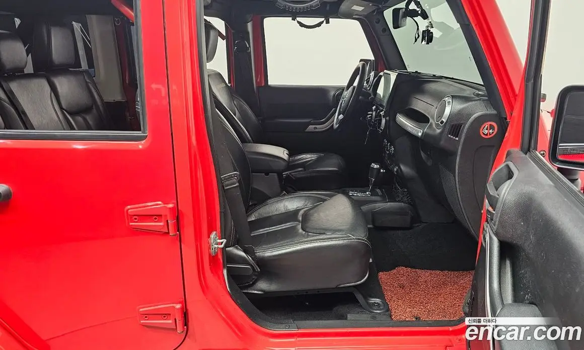 Jeep Wrangler 2015 2.8 автомат (гидро), фото 16