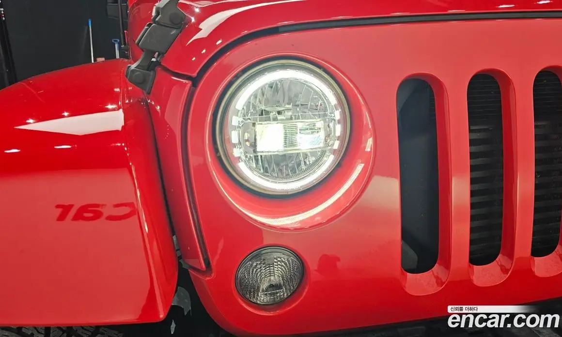 Jeep Wrangler 2015 2.8 автомат (гидро), фото 8