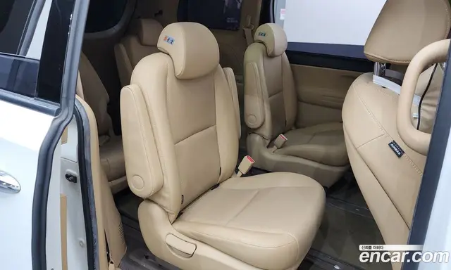 Kia Carnival 2018 2.2 автомат (гидро), миниатюра 11