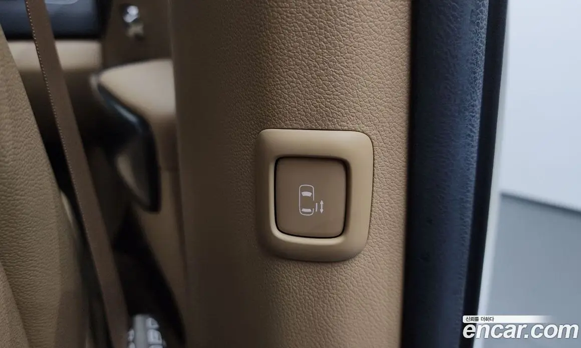 Kia Carnival 2018 2.2 автомат (гидро), фото 17