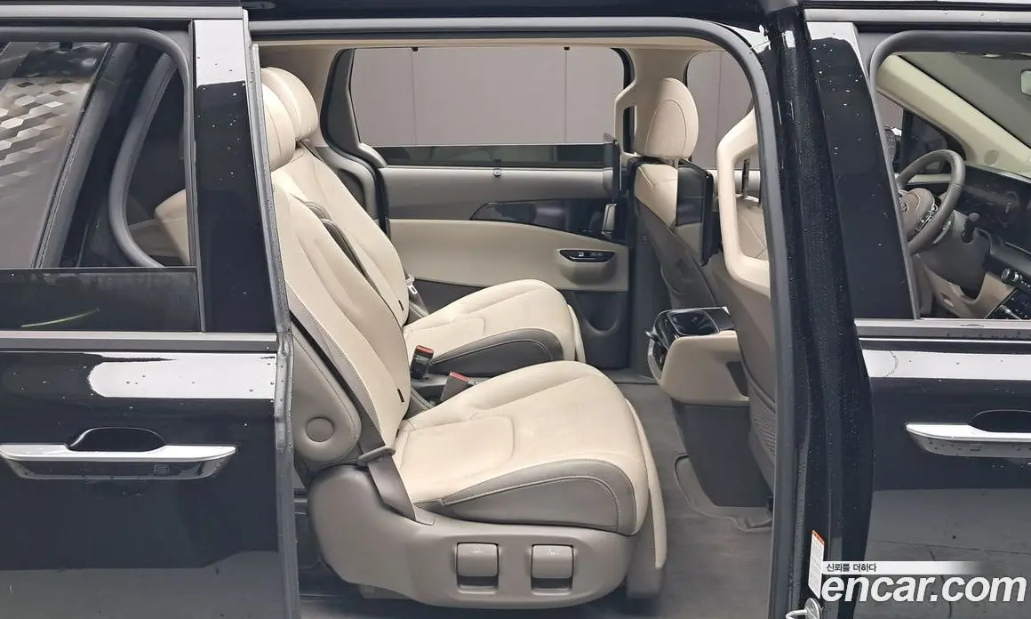 Kia Carnival 2021 2.2 автомат (гидро), фото 11