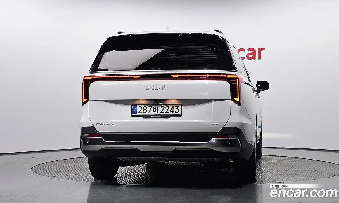 Kia Carnival 2025 1.6 автомат (гидро), фото 3