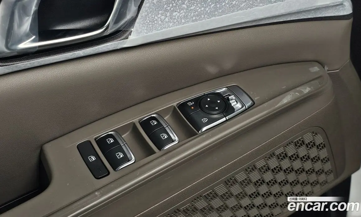 Kia Carnival 2025 1.6 автомат (гидро), фото 27