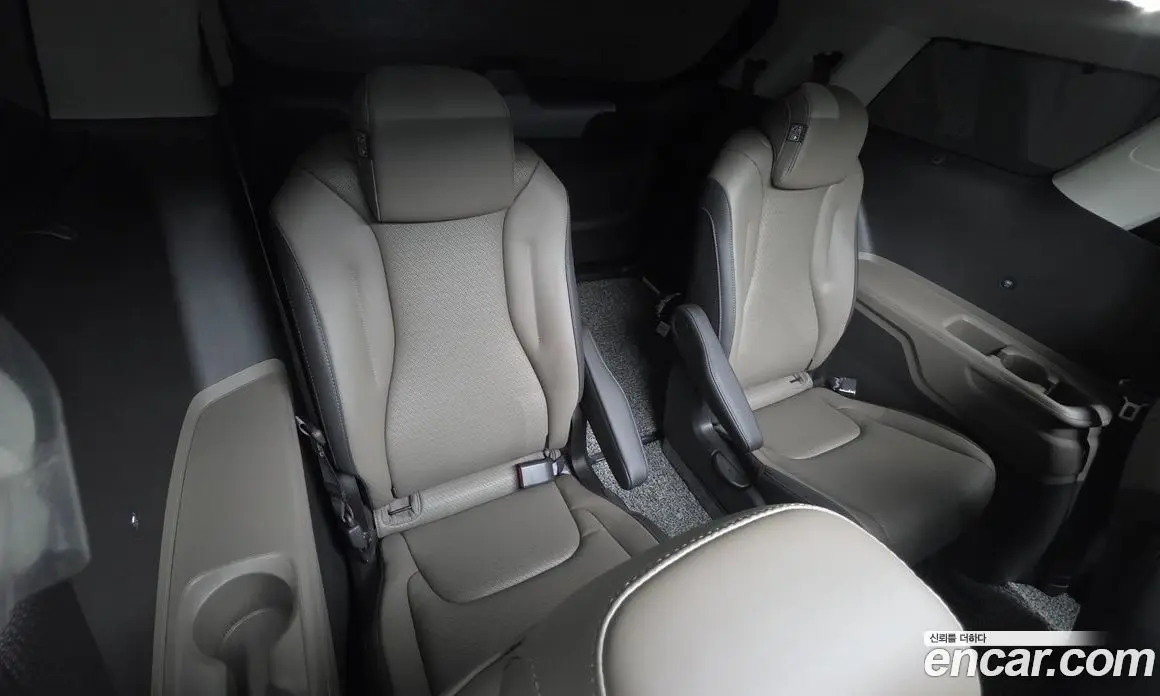 Kia Carnival 2025 2.2 автомат (гидро), фото 27