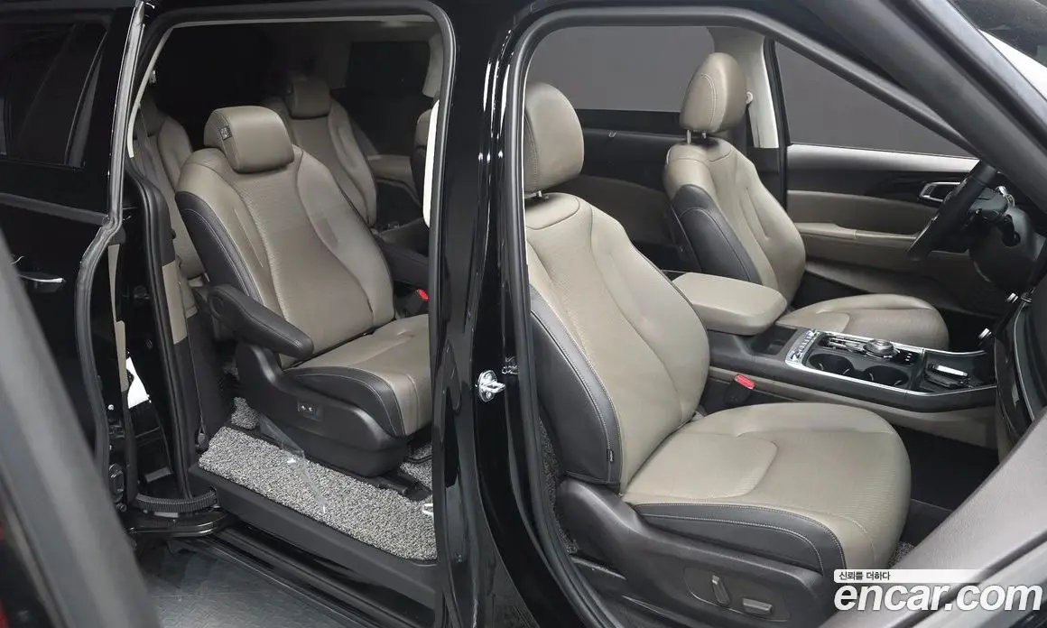 Kia Carnival 2025 2.2 автомат (гидро), фото 28