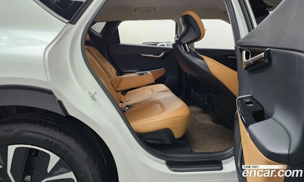 Kia EV6 2024 0.1 автомат (гидро), фото 17