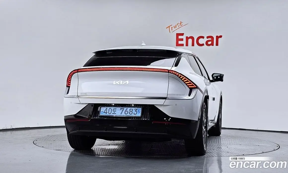 Kia EV6 2024 0.1 автомат (гидро), фото 4
