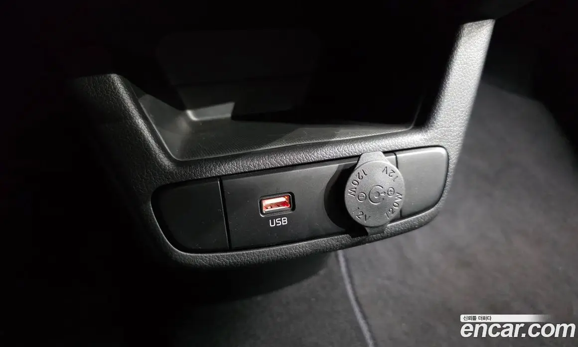 Kia Ray 2023 1.0 автомат (гидро), фото 15