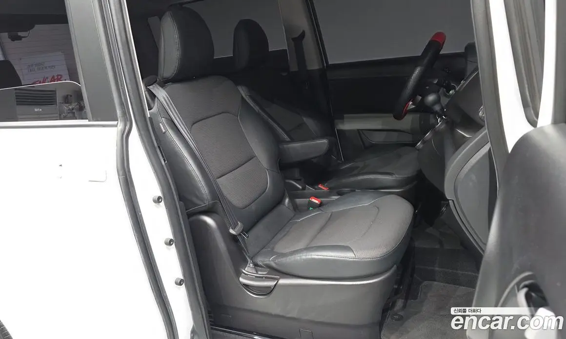 Kia Ray 2023 1.0 автомат (гидро), фото 16