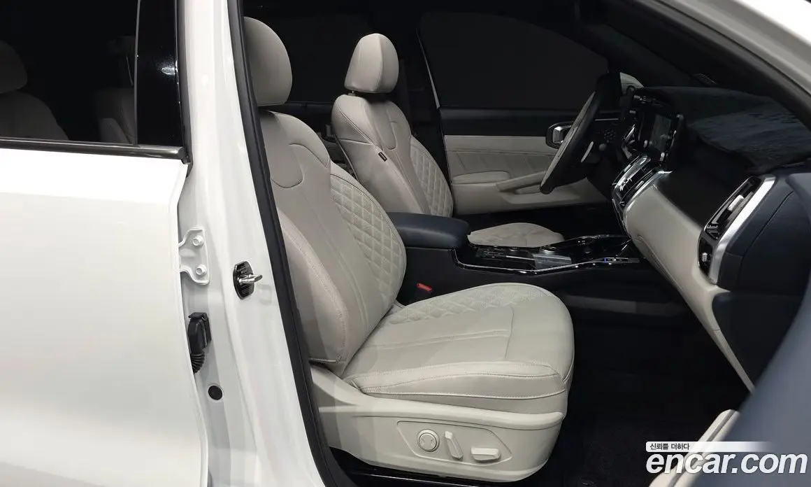 Kia Sorento 2023 1.6 автомат (гидро), фото 17