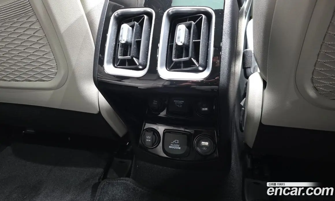 Kia Sorento 2023 1.6 автомат (гидро), фото 37