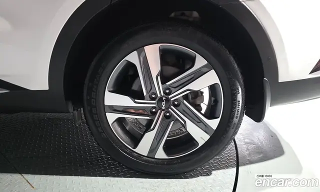 Kia Sorento 2023 1.6 автомат (гидро), миниатюра 7