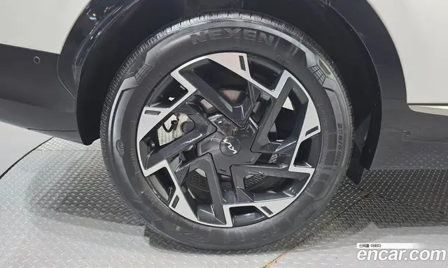 Kia Sportage 2022 2.0 автомат (гидро), миниатюра 5