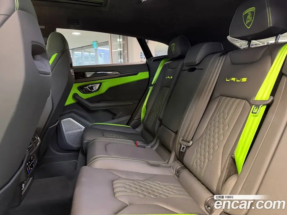 Lamborghini Urus 2023 4.0 автомат (гидро), фото 8