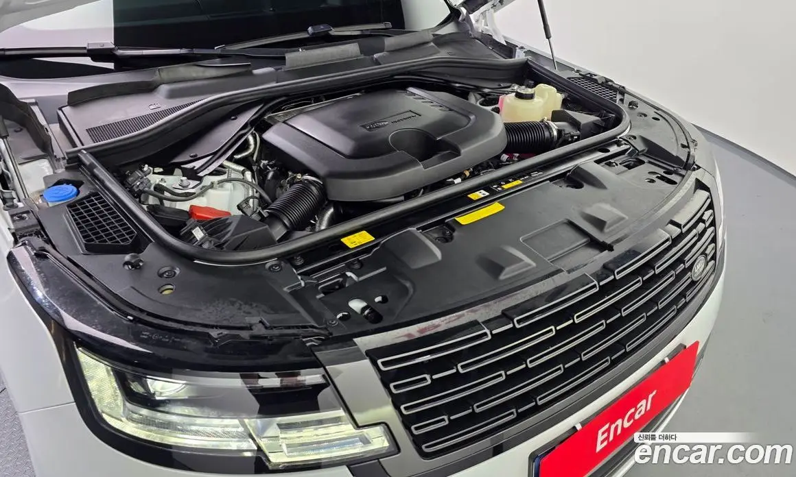 Land Rover Range Rover 2025 3.0 автомат (гидро), фото 6