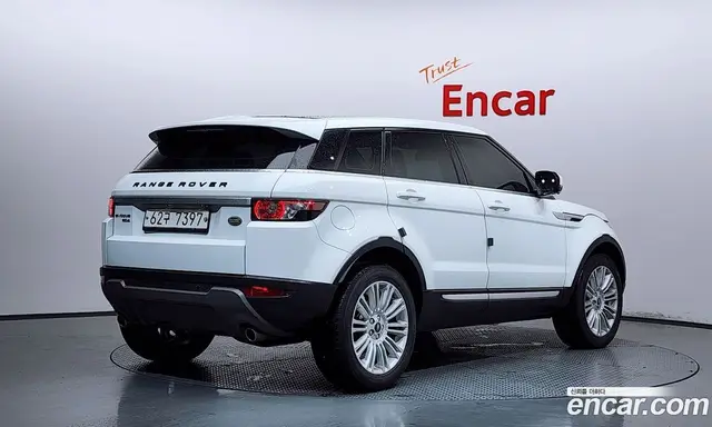 Land Rover Range Rover Evoque 2013 2.2 автомат (гидро), миниатюра 2