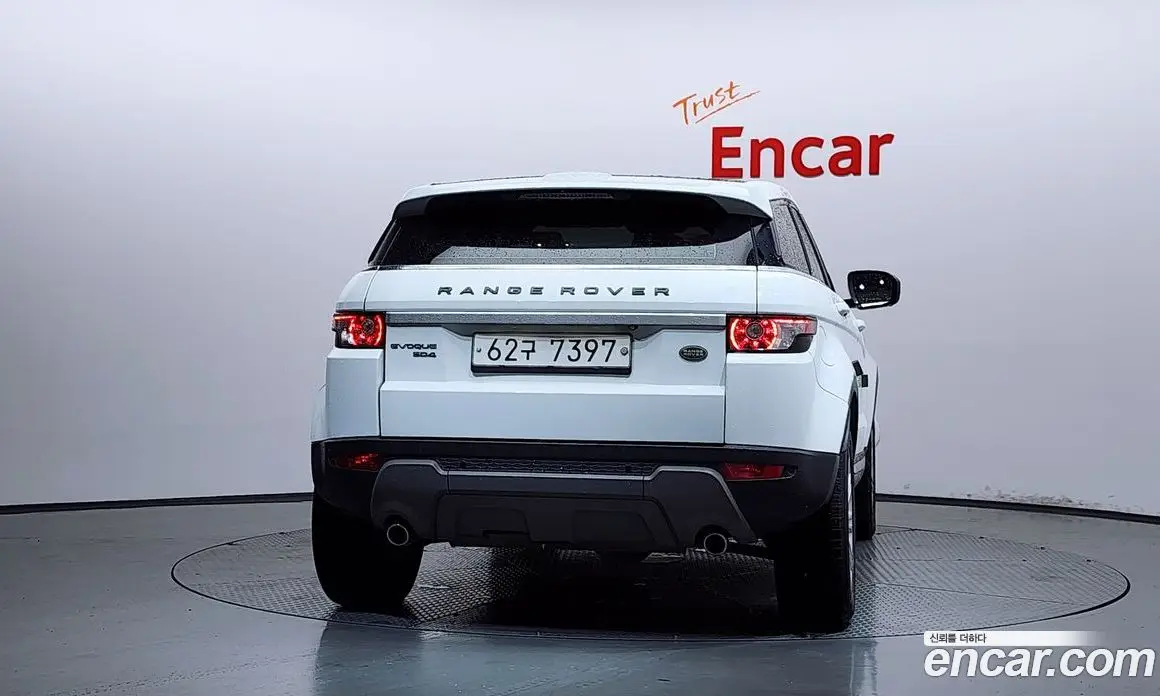 Land Rover Range Rover Evoque 2013 2.2 автомат (гидро), фото 4