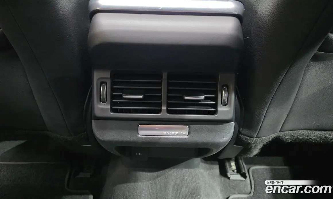 Land Rover Range Rover Evoque 2022 2.0 автомат (гидро), фото 34