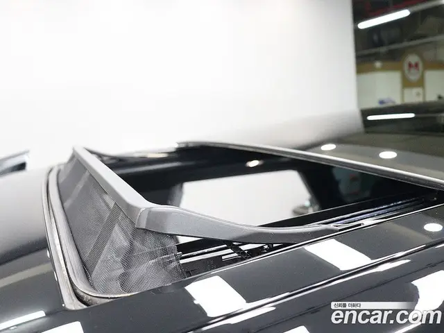 Land Rover Range Rover Evoque 2025 2.0 автомат (гидро), миниатюра 12