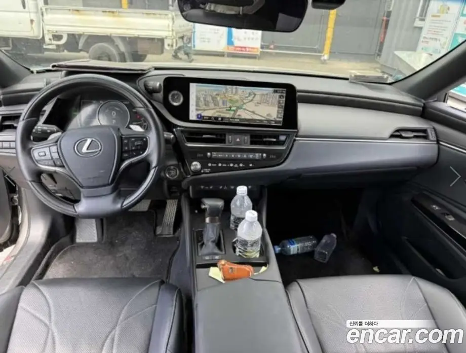 Lexus ES 2022 2.5 автомат (гидро), фото 11