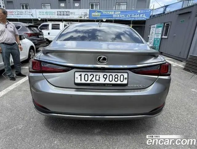 Lexus ES 2022 2.5 автомат (гидро), миниатюра 6