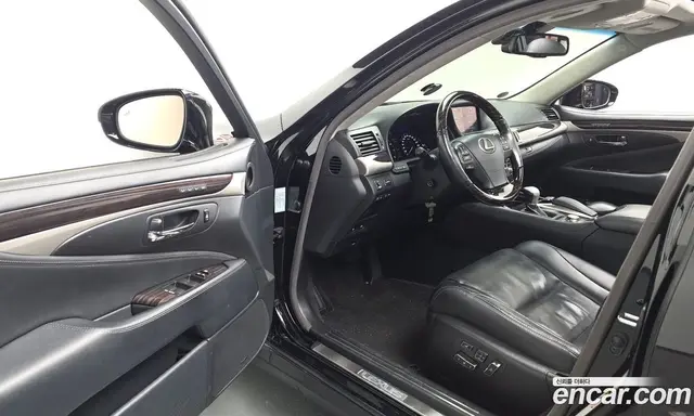 Lexus LS 2014 4.6 автомат (гидро), миниатюра 10