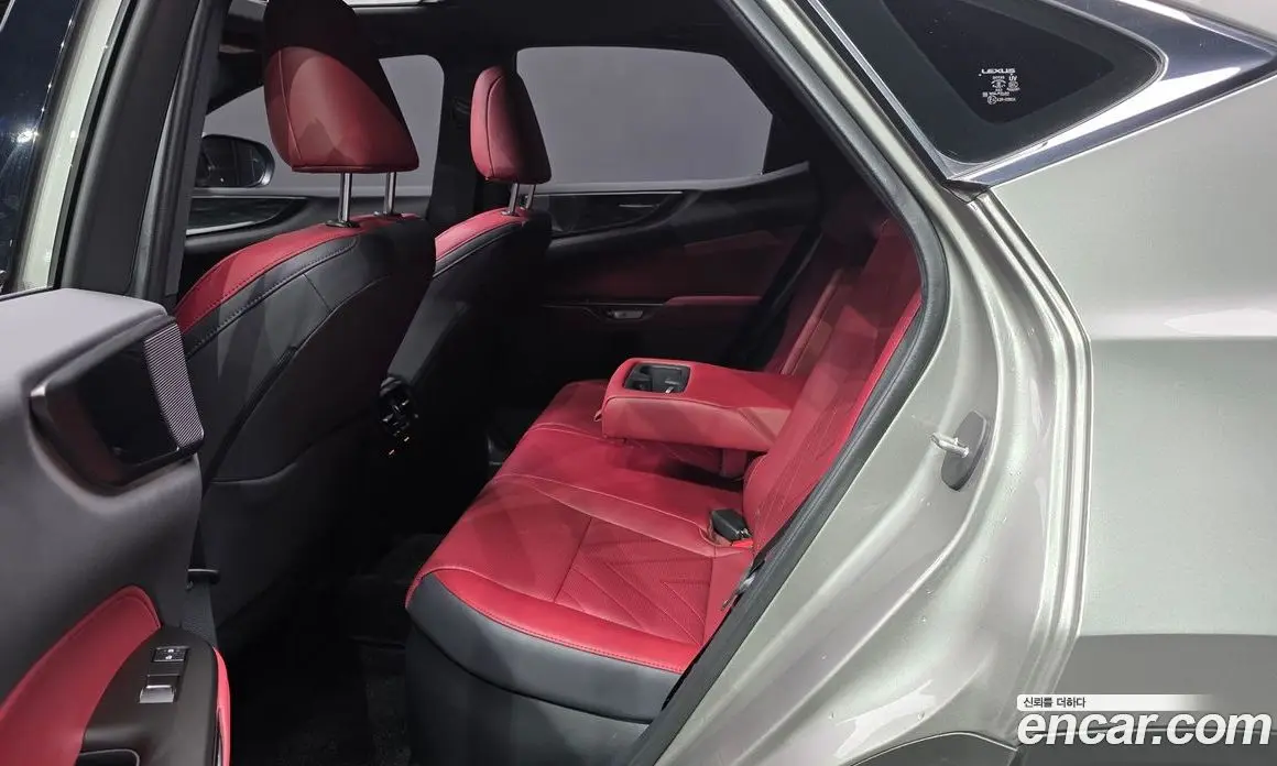 Lexus NX 2025 2.5 автомат (гидро), фото 15