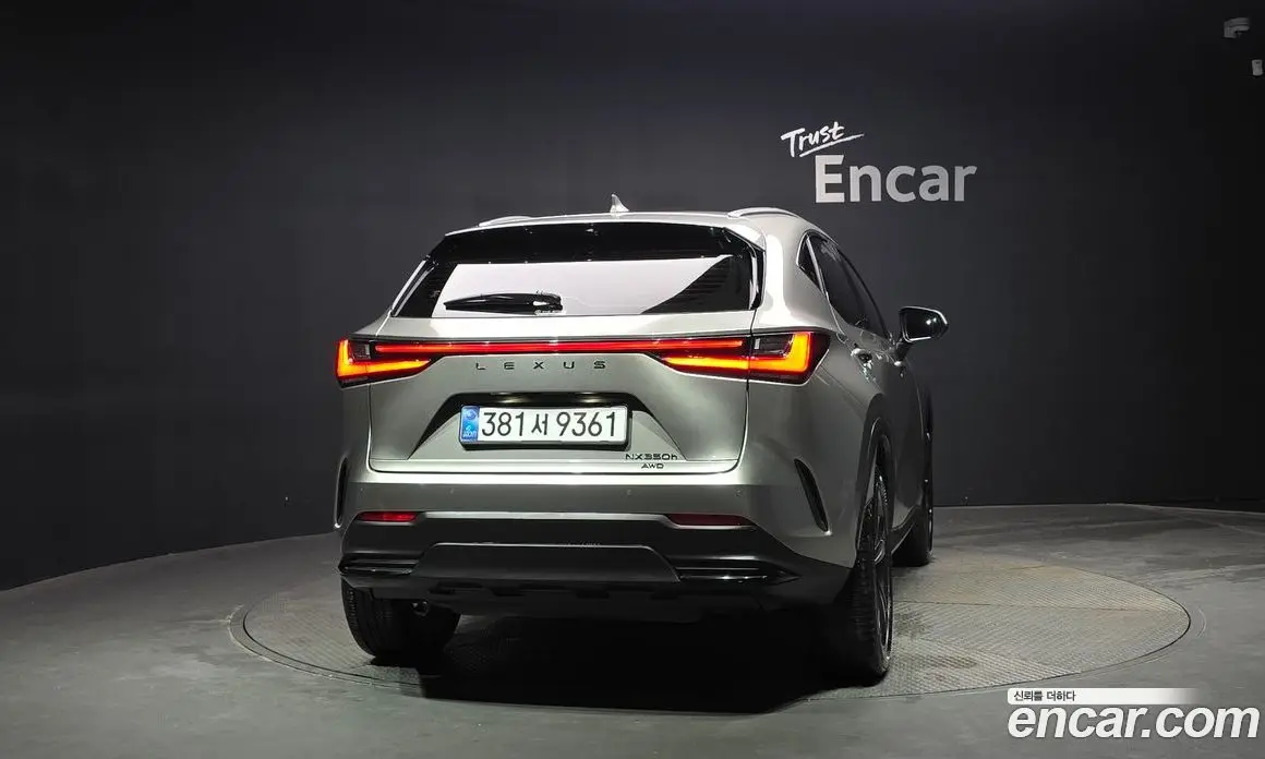 Lexus NX 2025 2.5 автомат (гидро), фото 3