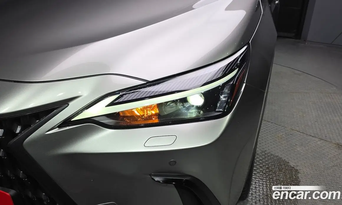 Lexus NX 2025 2.5 автомат (гидро), фото 7