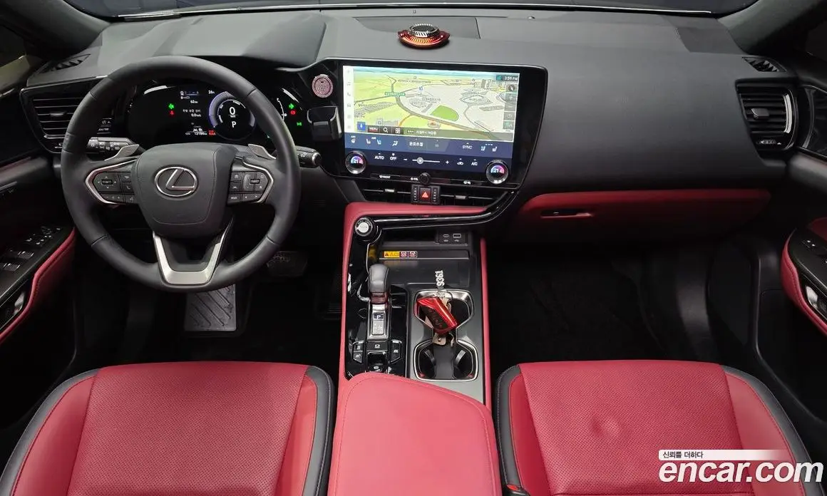 Lexus NX 2025 2.5 автомат (гидро), фото 9