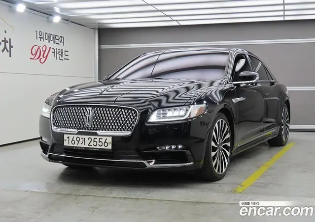 Lincoln Continental, 2017, 92 164 км