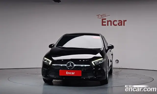 Mercedes-Benz A-Class 2020 2.0 автомат (гидро), миниатюра 2