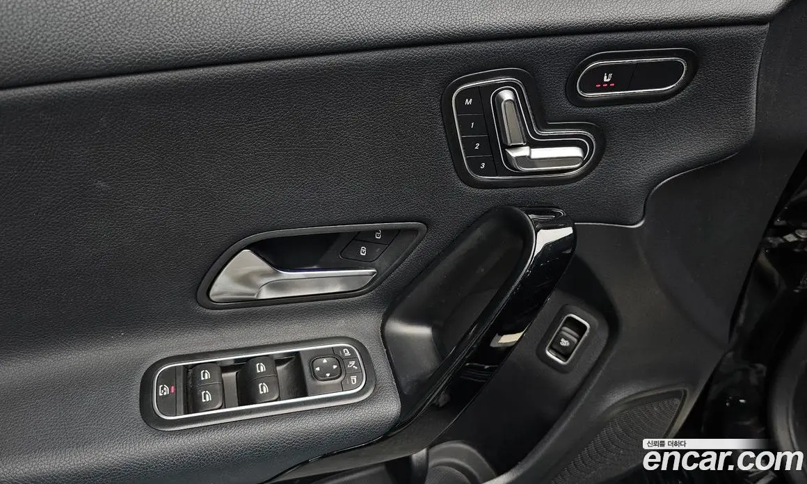 Mercedes-Benz A-Class 2020 2.0 автомат (гидро), фото 21