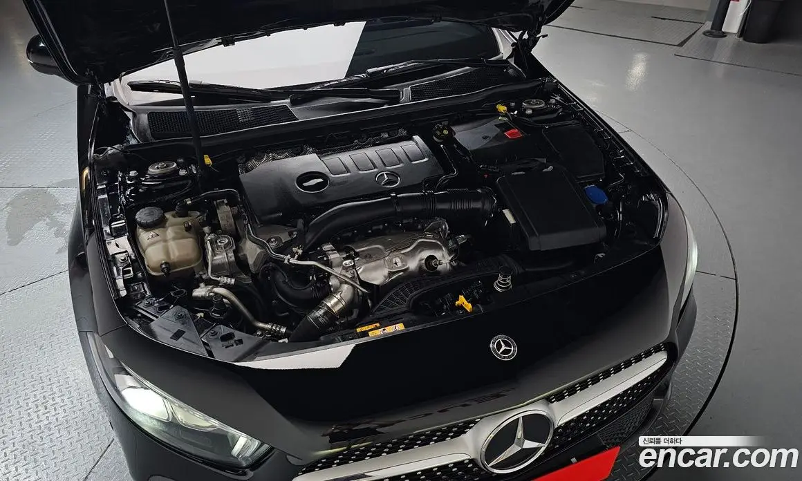 Mercedes-Benz A-Class 2020 2.0 автомат (гидро), фото 5