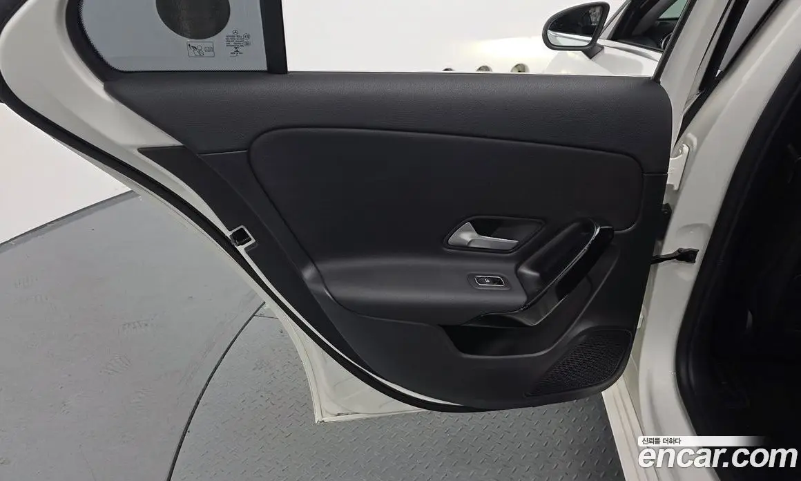 Mercedes-Benz A-Class 2020 2.0 автомат (гидро), фото 14