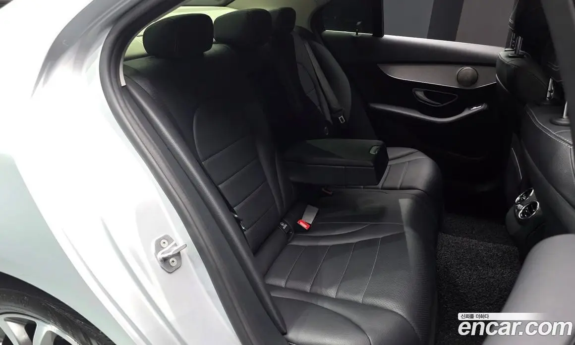Mercedes-Benz C-Class 2017 2.0 автомат (гидро), фото 11