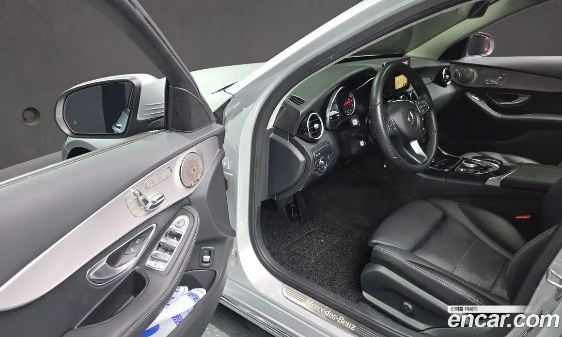 Mercedes-Benz C-Class 2017 2.0 автомат (гидро), фото 12