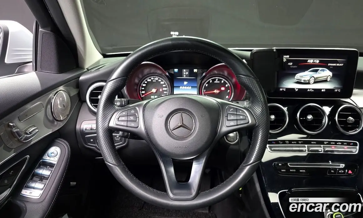 Mercedes-Benz C-Class 2017 2.0 автомат (гидро), фото 13